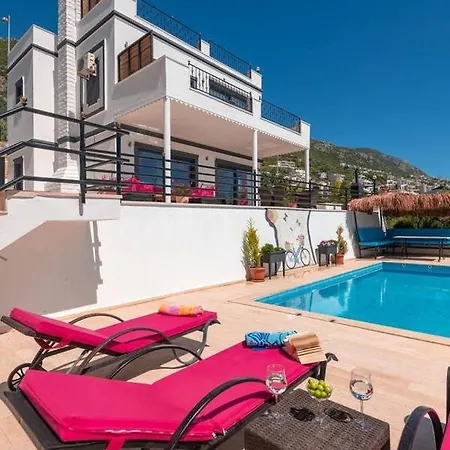 Sunshine, Kisiltas, Kalkan וילה